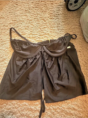Rooted Black Cover-Up Size Large Like New